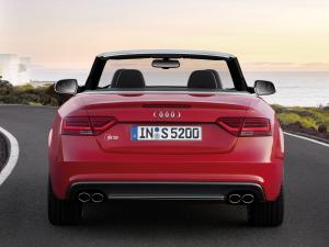Audi S5 Cabriolet 2011 года 